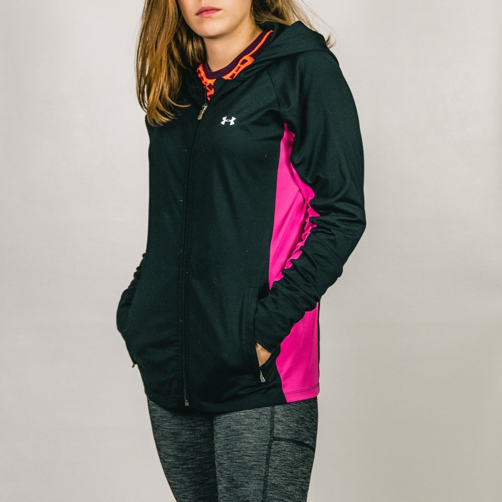 BLACK UNDER ARMOUR HOODIE W PINK COLOR BLOCKING